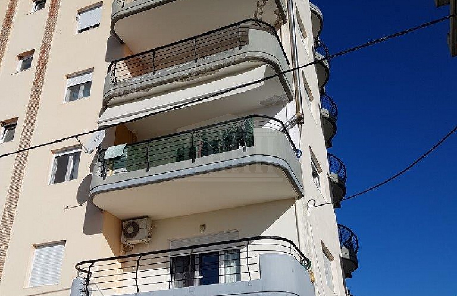 2nd floor apartment in Chrisoupoli