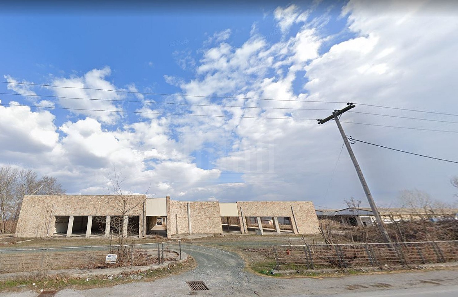 Mixed Use Complex in Naousa