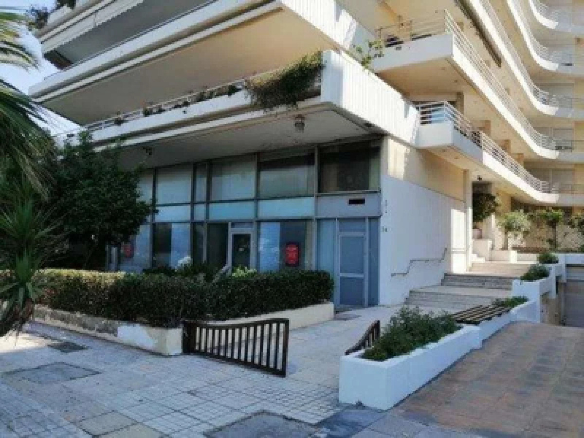 Retail Store in Palaio Faliro