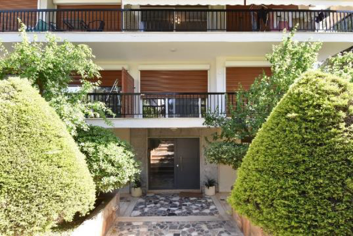 Renovated First Floor Apartment in Kavouri