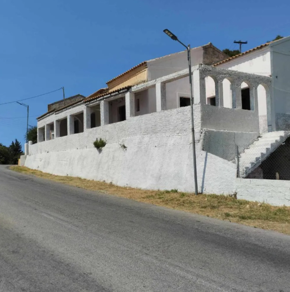 Land plot with Residence in Corfu