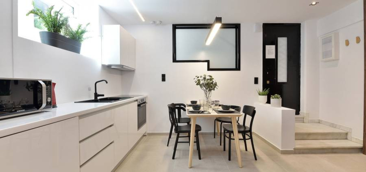 Ground Floor Apartment in Kolonaki