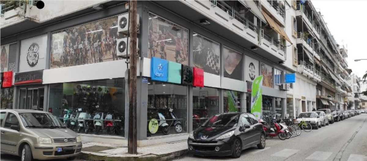 Corner Retail in Trikala