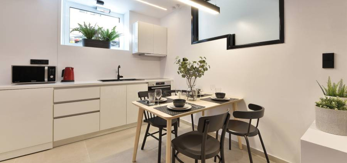 Ground Floor Apartment in Kolonaki