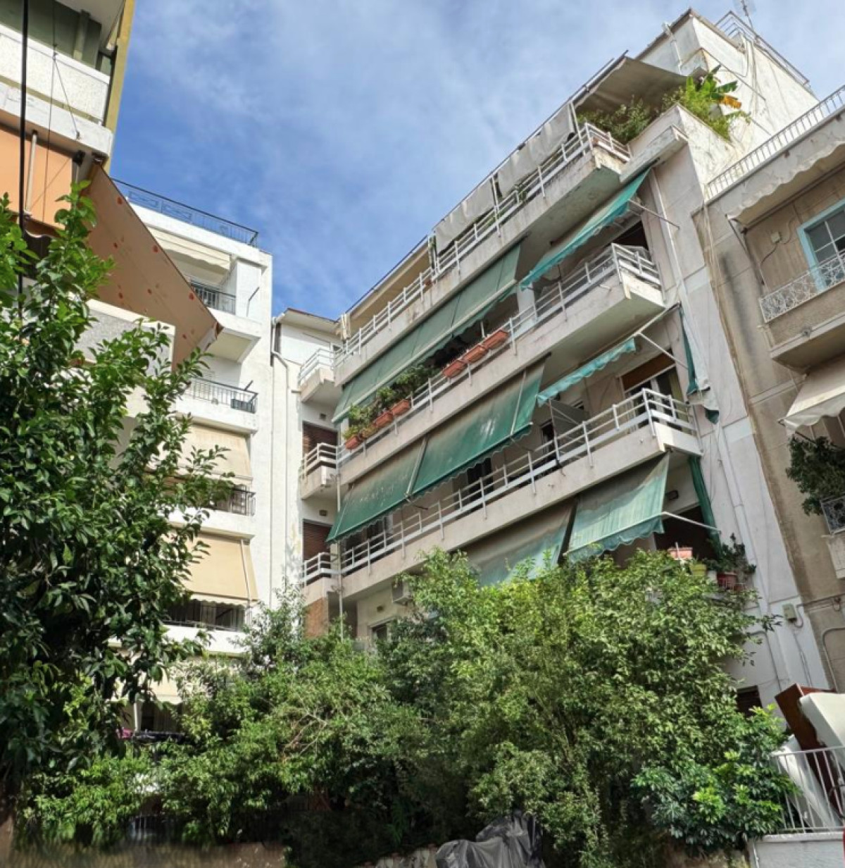 Fifth floor Apartment in Vyronas