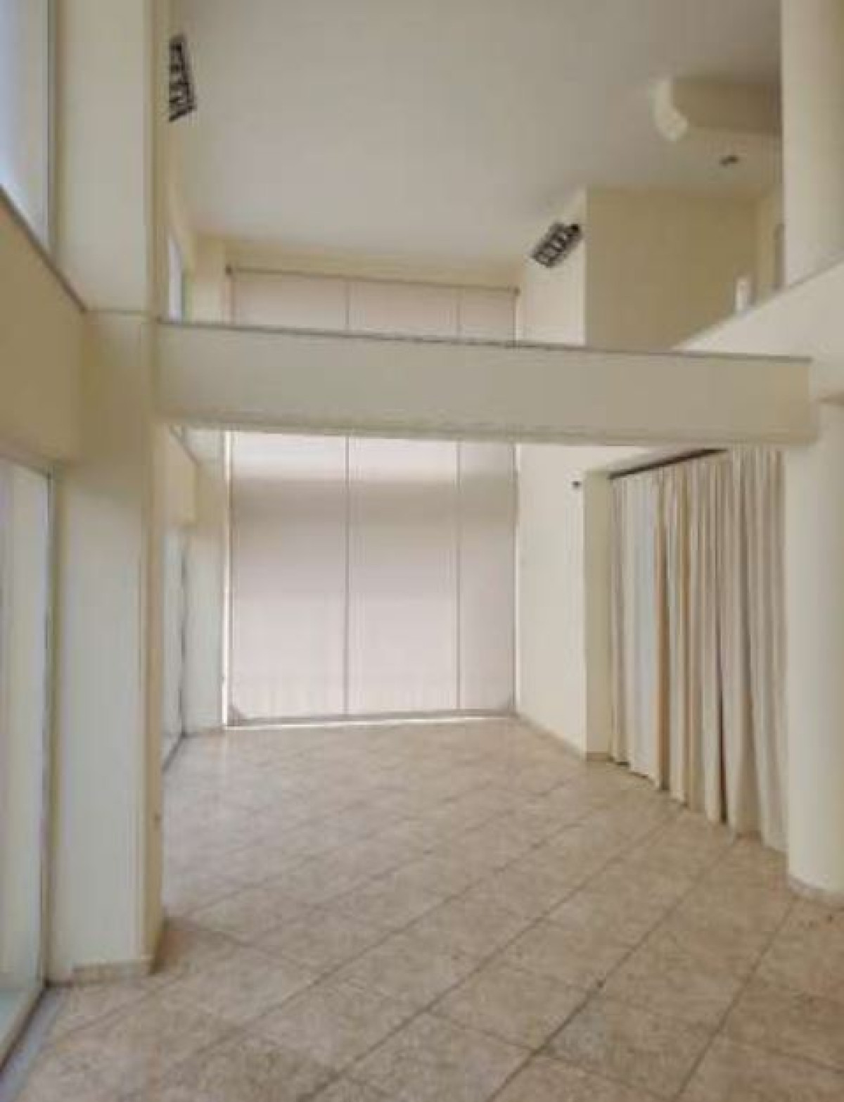 Mixed Use Building in Lavrio
