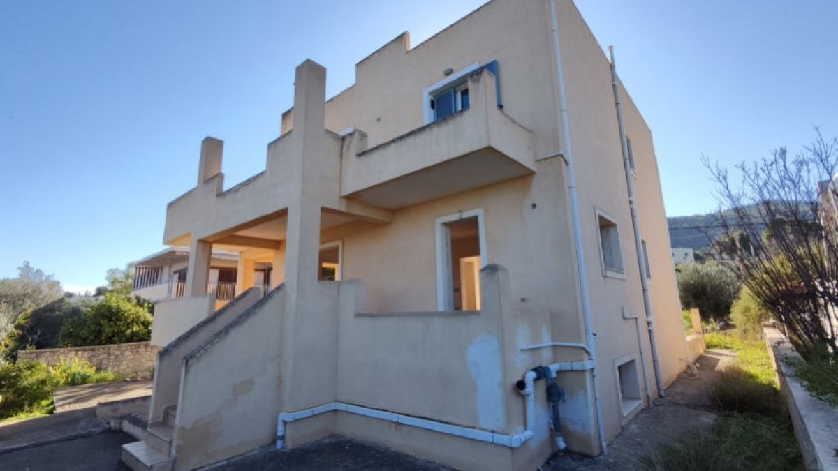 3-level Residential Building in Therma, Aegina