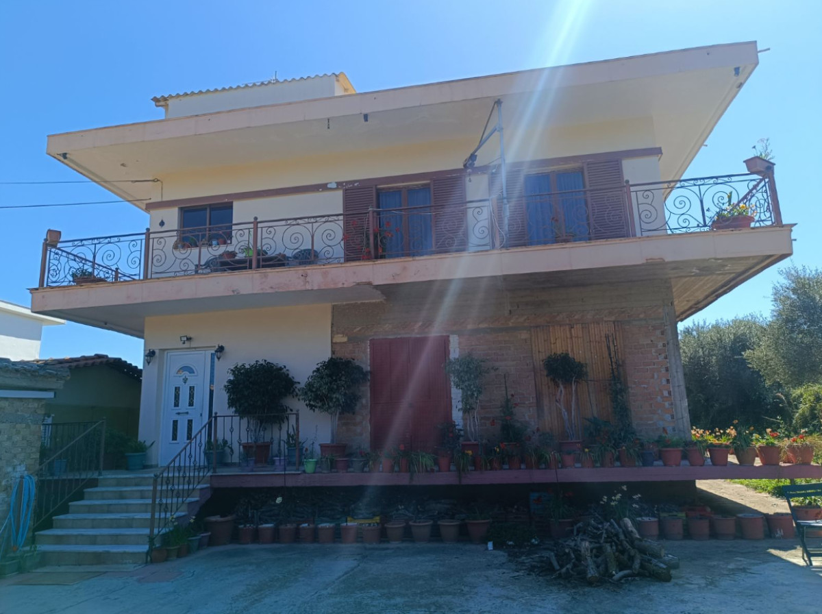 Land Plot with building in  Kyllini