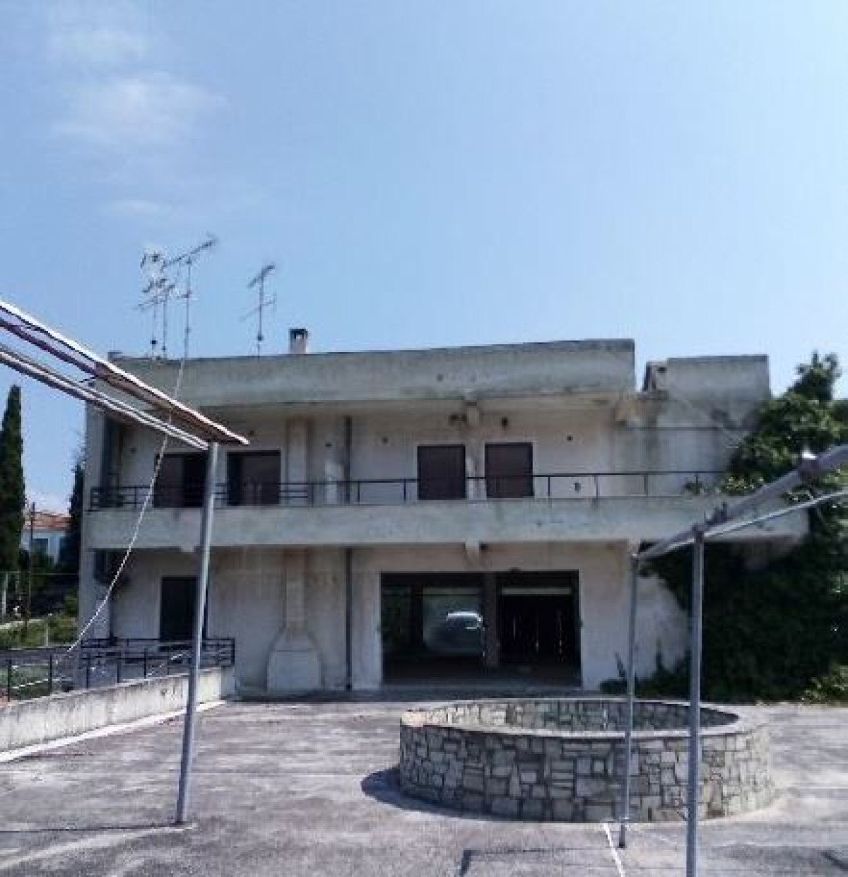 Hotel located in Marathia of the Municipality of Istiaia - Aidipsos